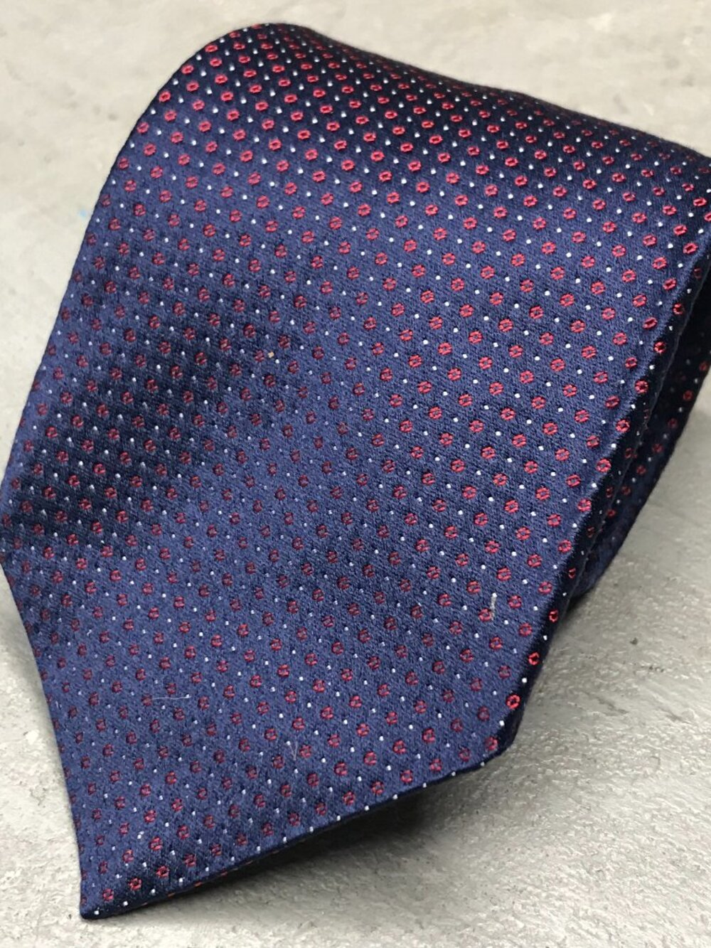 Giorgio Armani Tie 100% Silk Handmade in Italy Purple / Red Woven Textured 3"